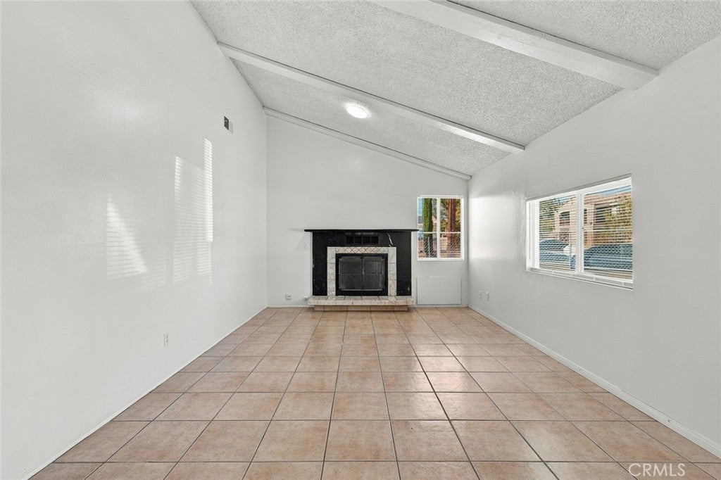 1204 E Avenue Q4