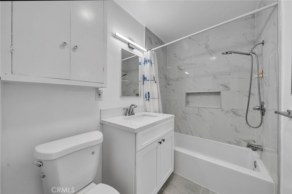 3000 Vineland Ave 10