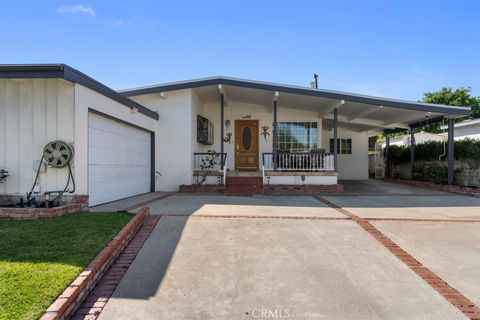 Photo of 1754 W 242nd Place, Torrance, CA 90501 (MLS # SB26043677)