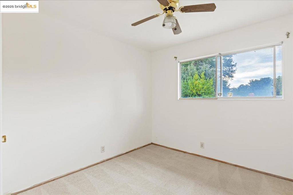 OAKLAND - Residential