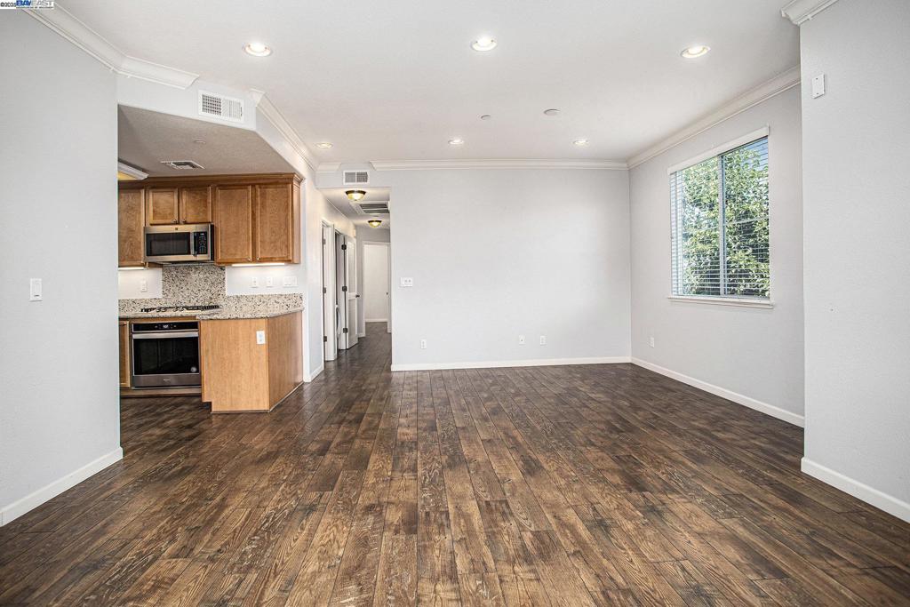 4704 NORRIS CANYON RD 206