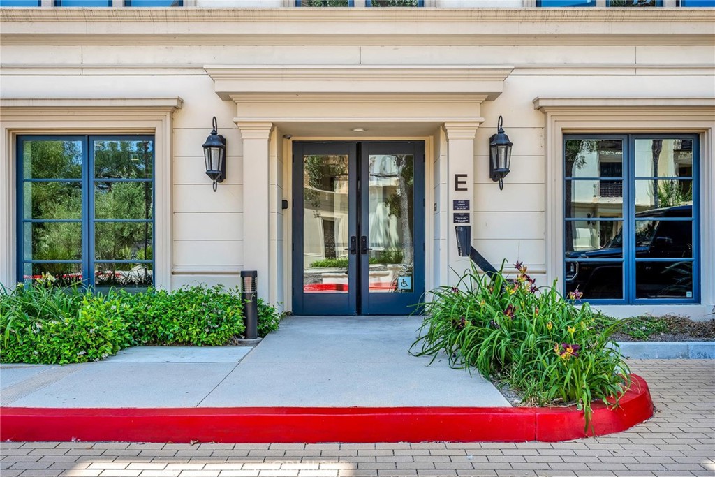 23500 Park Sorrento E-22