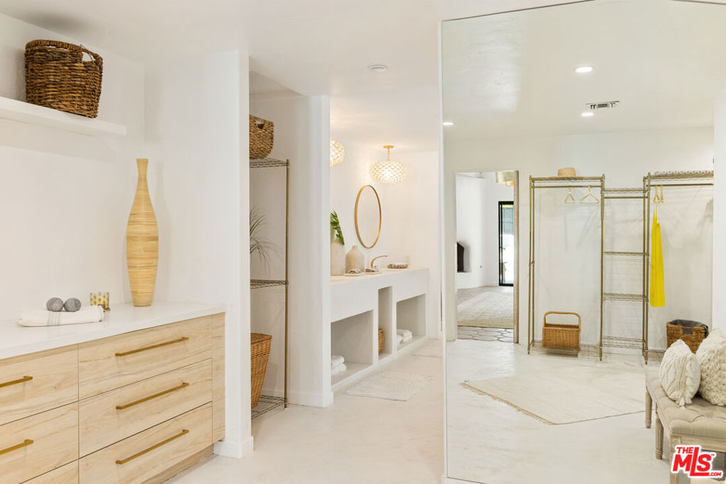 Old Las Palmas - Residential