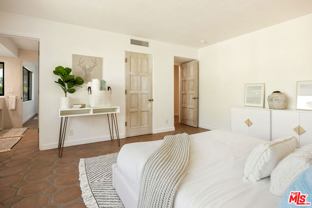 Old Las Palmas - Residential