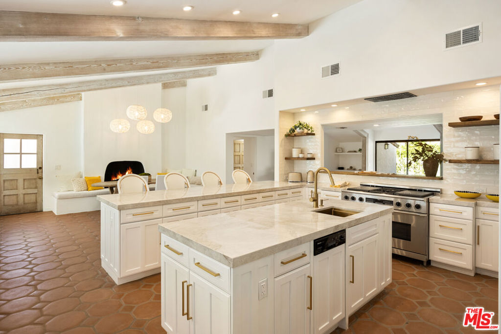 Old Las Palmas - Residential