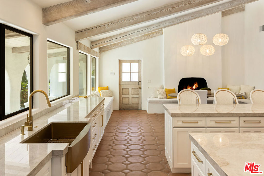 Old Las Palmas - Residential