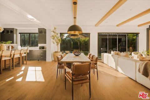 Photo of 4261 Denny Avenue, Toluca Lake, CA 91602 (MLS # 26663349)