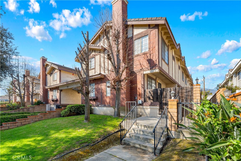 21 California Street H