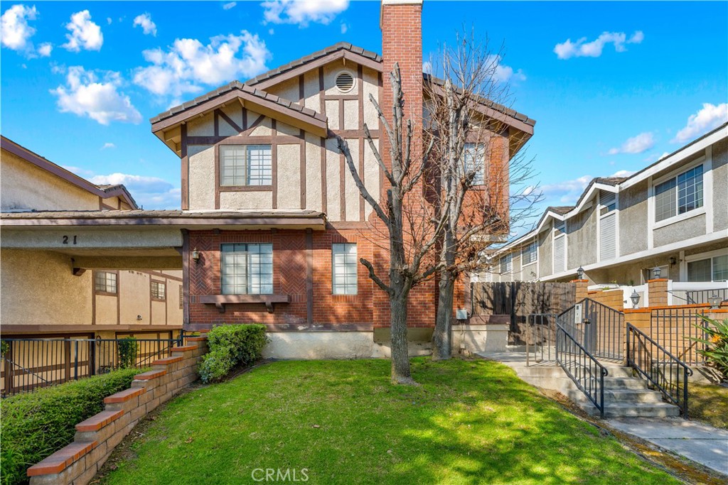 21 California Street H