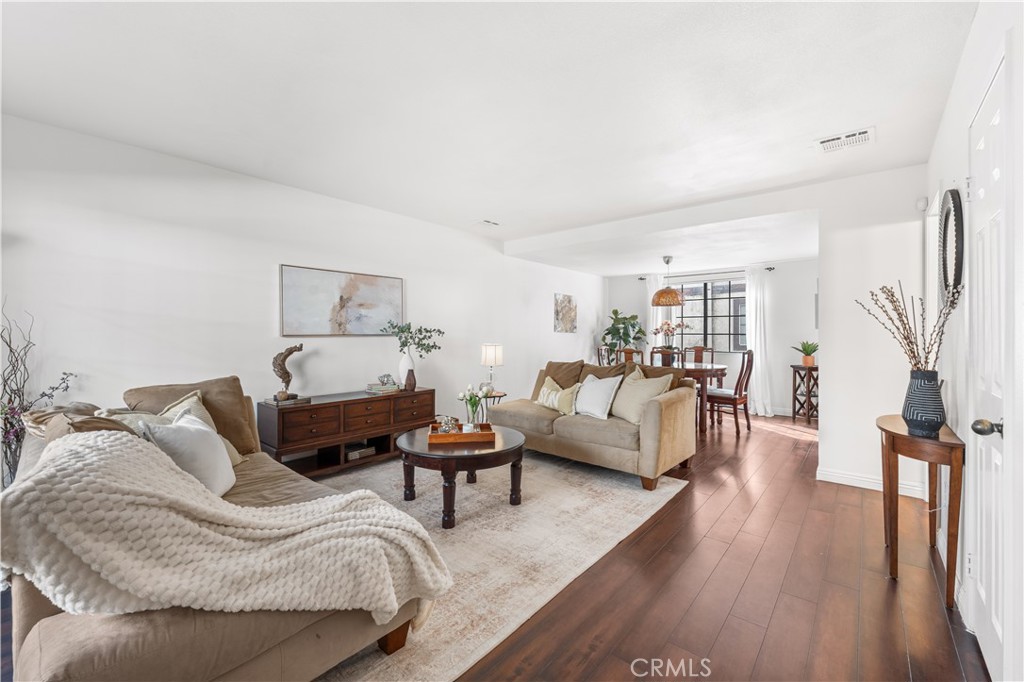 21 California Street H