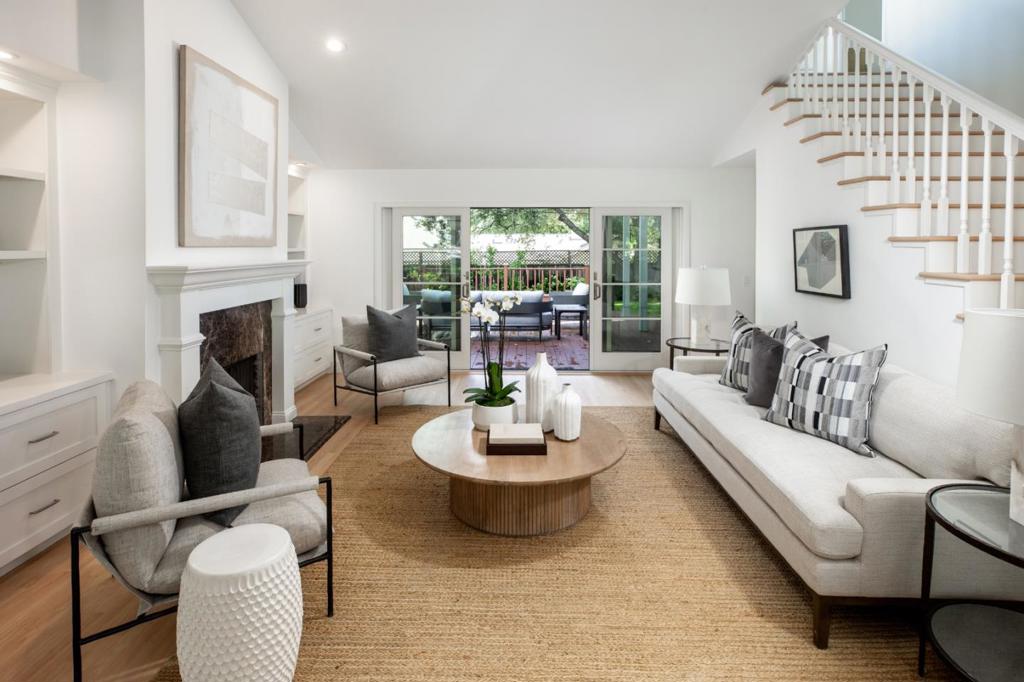 526 Pinecrest Drive