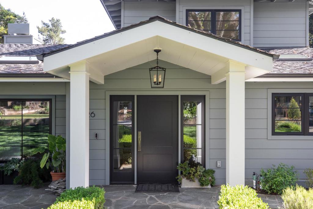 526 Pinecrest Drive