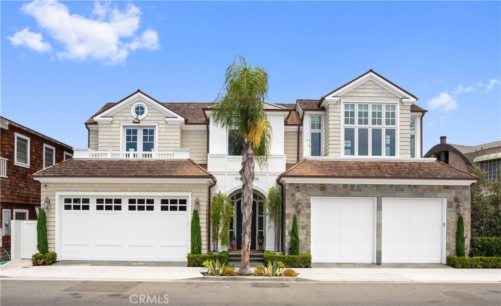 1324 E Balboa Boulevard