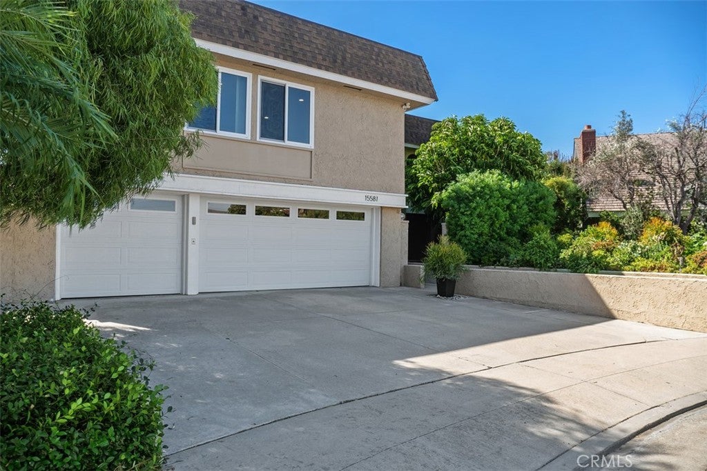 15581 Wild Plum Circle