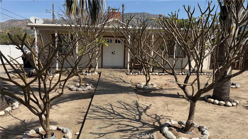 8057 Wentworth Street