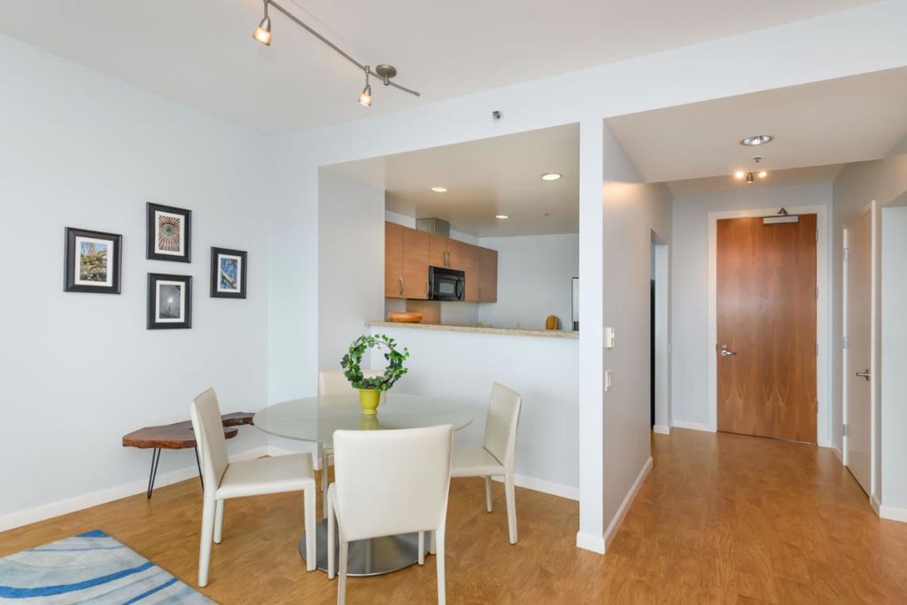 1 Mandalay Place 805