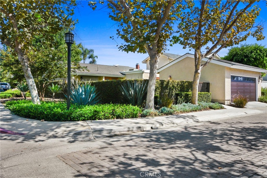 28122 Carpenteria Court 28122 Carpenteria Court