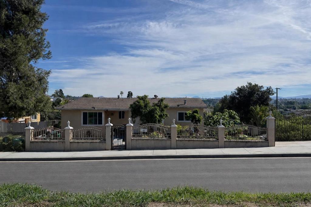 3041 Menlo Avenue