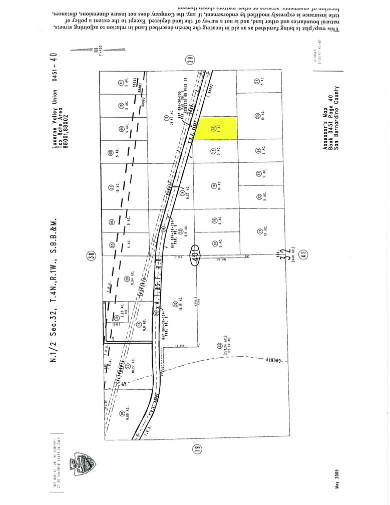 Rural Lucerne Valley getaway! Spacious desert parcel with two cabins, ready for off-grid living or creative projects. Bring your vision and enjoy peace, privacy, and mountain views.
