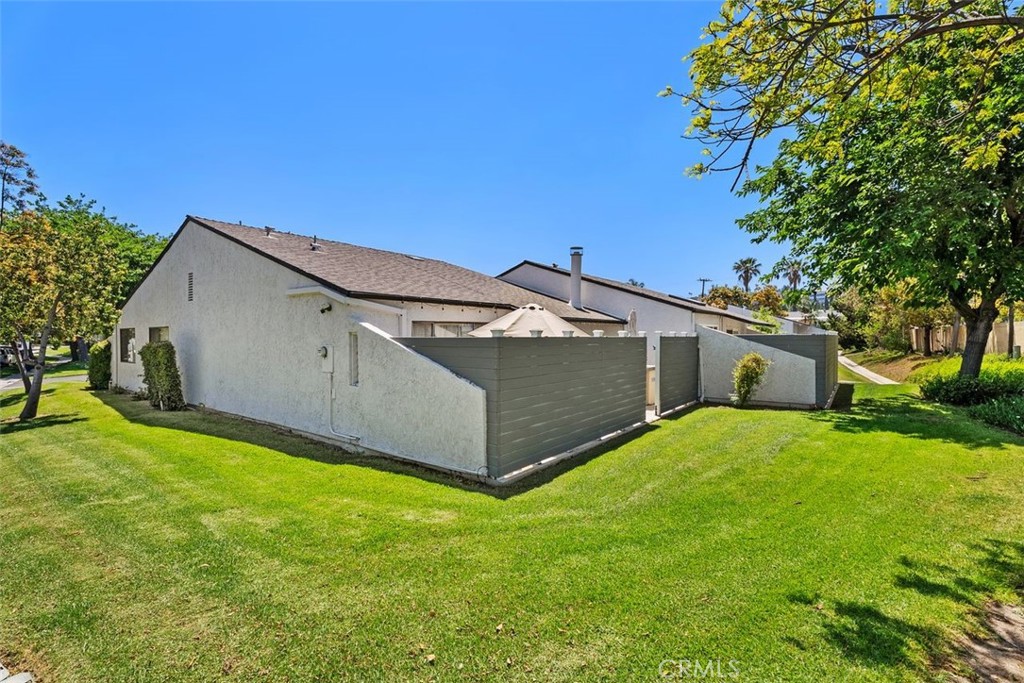 399 N Ironpike Circle 18