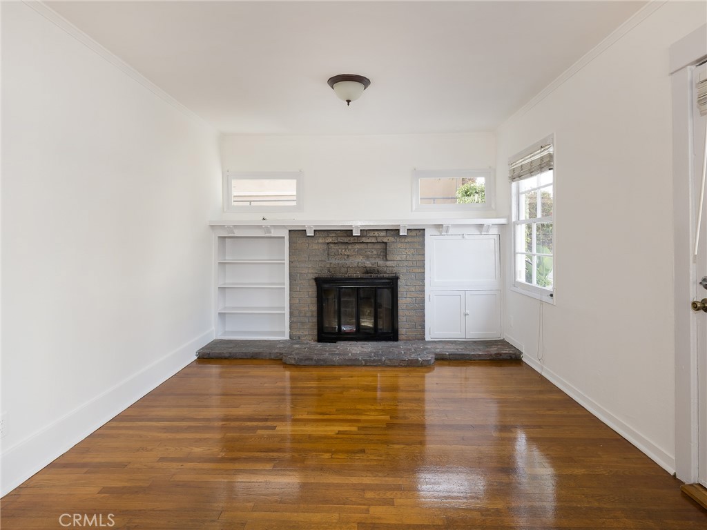 1122 Loma Drive