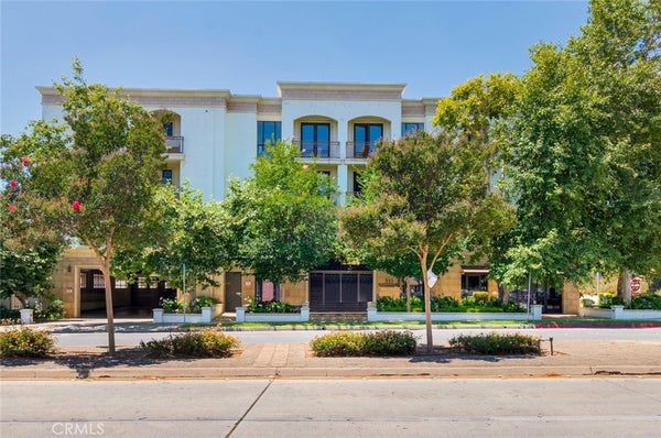 333 N HILL AVE APT 305, PASADENA, CA 91106 - Image 0a4e9038ec9d1e92cff46c9db20eed17/2525504009