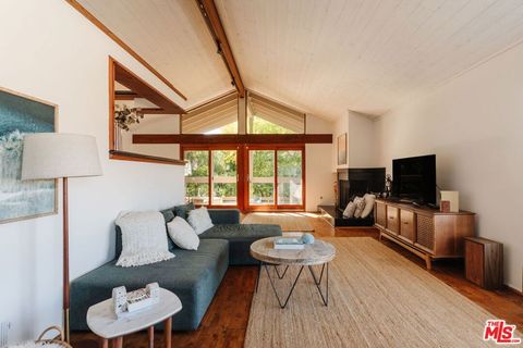 Photo of 4450 Alla Road, Los Angeles, CA 90066 (MLS # 26707877)