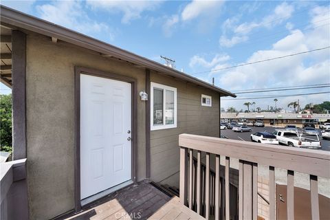 Photo of 6735 B Yellowstone, Riverside, CA 92506 (MLS # IV26050029)