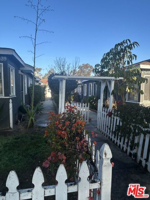 Photo of 2439 Oak Street #H, Santa Monica, CA 90405 (MLS # 26665121)