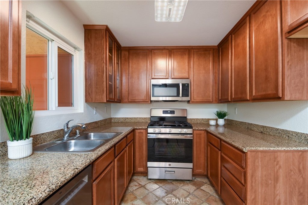 530 Calle Montecito