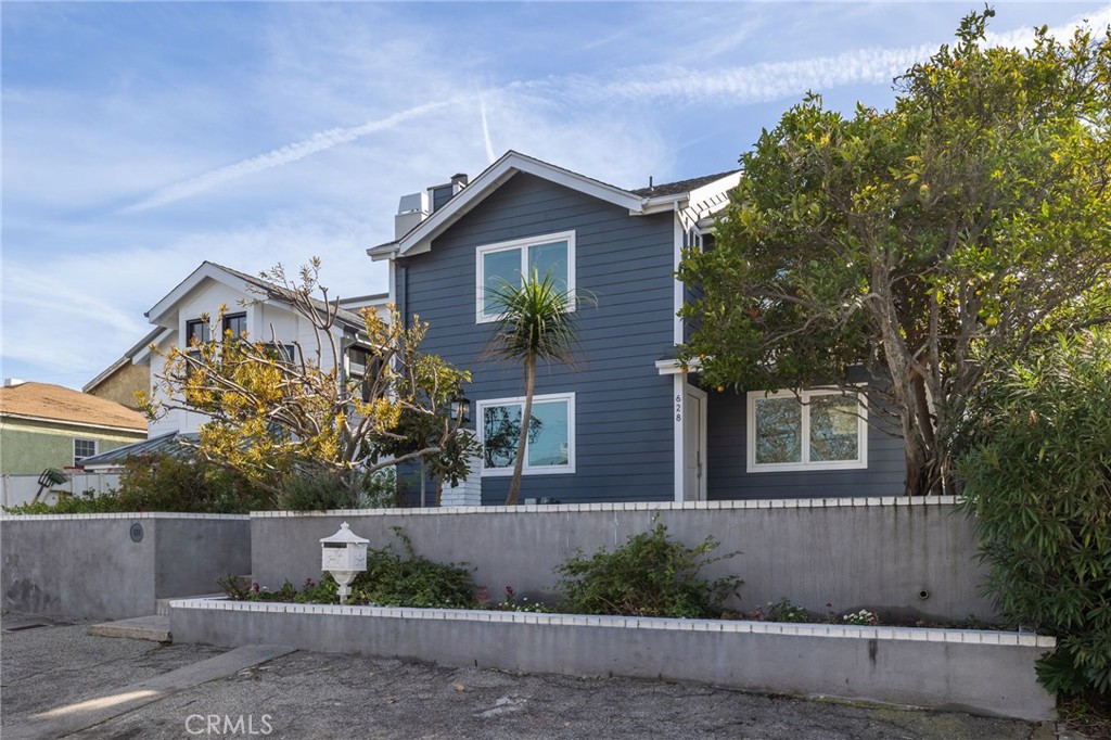 628 35th Street