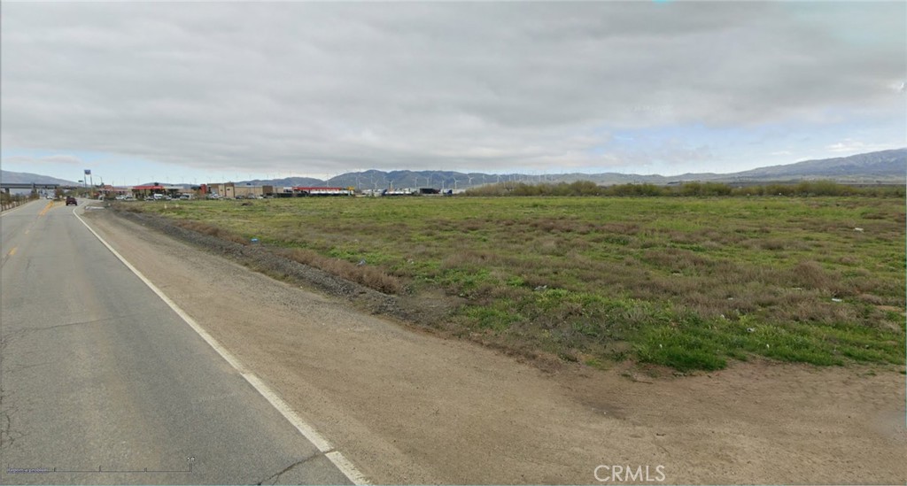 ±5.06 flat Lot ready to be developed. Zoned M-2 (Medium Industrial).
The M-2 zone is applied to areas of Tehachapi that are appropriate for heavier type industrial uses. Easy access to Hwy 58 with surrounding industrial uses including the Mojave Sa
