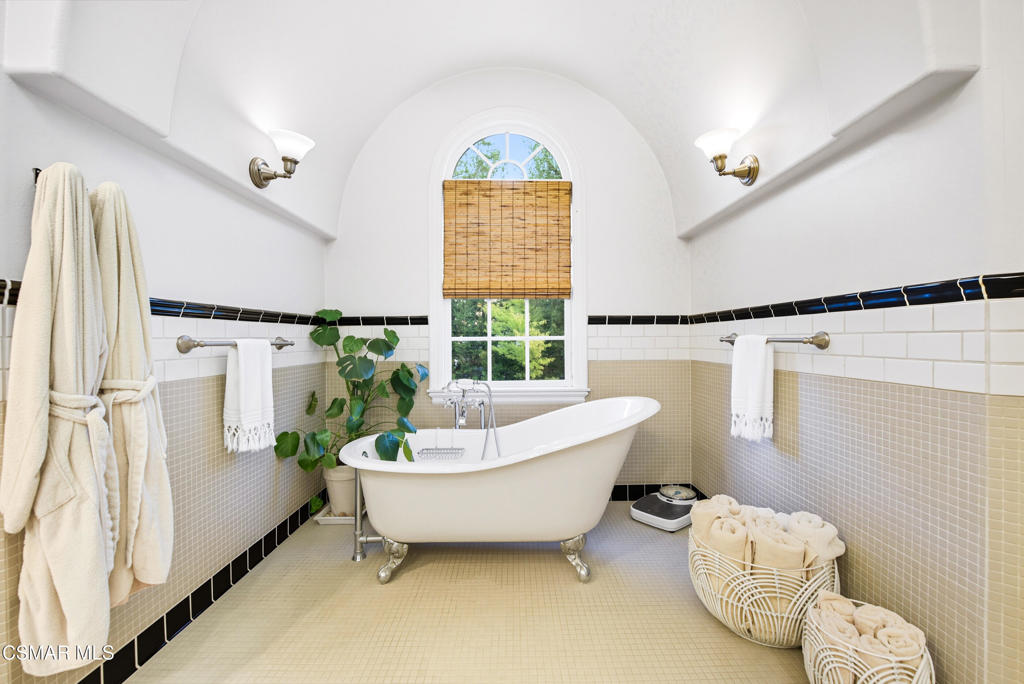 Medea Valley Estates-887 - 887 - Residential