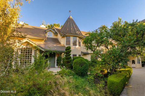 Photo of 29146 Wagon Road, Agoura Hills, CA 91301 (MLS # 225005113)
