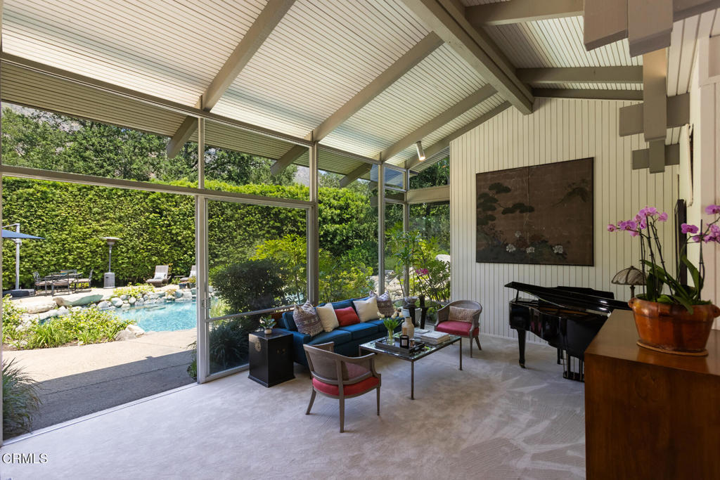 Properties 4 2279 Midwick Drive