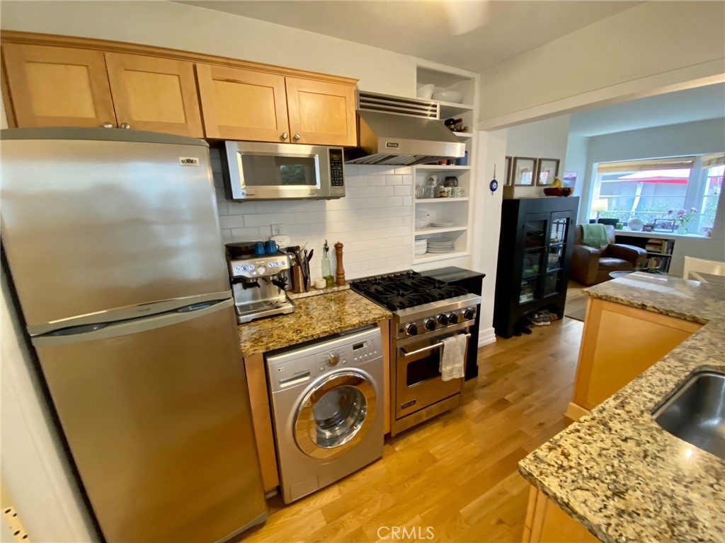 319 Bayview Dr