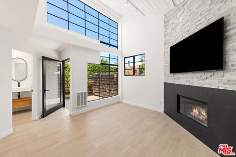 Photo of 29233 Heathercliff Road #4, Malibu, CA 90265 (MLS # 26105133)