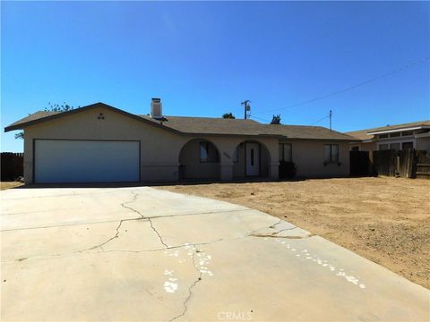 Photo of 20001 Airway BLVD, California City, CA 93505 (MLS # CV26108179)