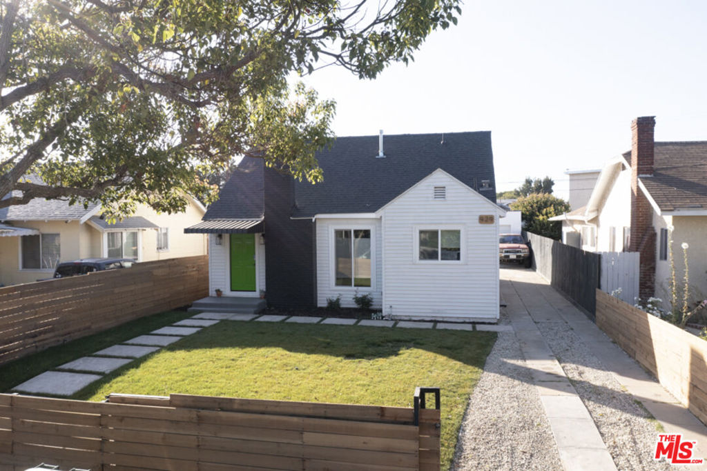 3,800/mo. Can be partly furnished. WILL TAKE DOGS, fully gated yard. Other pets might be considered. Remodeled 2 bd+ 2 bth house. Also great for roommates w/ separate entrance for one of the bedrooms. FLEXIBLE lease terms. Big front & back yards. Windsor Hills/Hyde Park is a lovely neighborhood, tree-lined streets, 2 walkable parks (w/ skateboard pump park, pool, tennis courts...), mostly surrounded by all houses. Central location: 6 mi to beach, 4 mi to airport, 3 mi to Culver City. Tenant pays own utils. Owner is also the listing agent. Please text owner/agent for more info on the property.