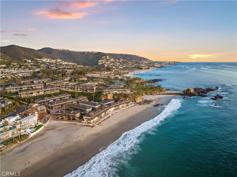 Photo of 110 Blue Lagoon, Laguna Beach, CA 92651 (MLS # LG26202314)