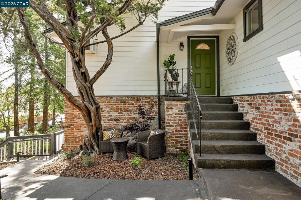1067 Ridge Park Dr