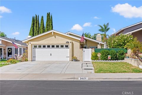 24671 Tabuenca Mission Viejo CA 92692