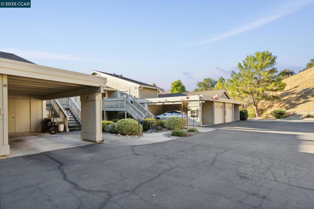ROSSMOOR - Residential