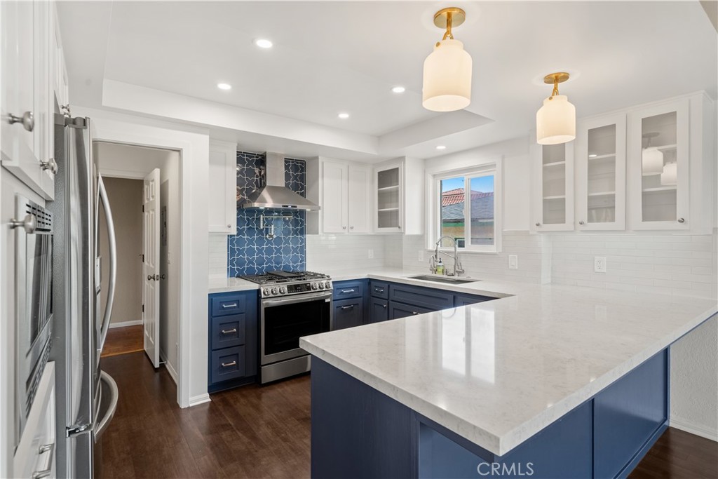 1066 W 11th 4