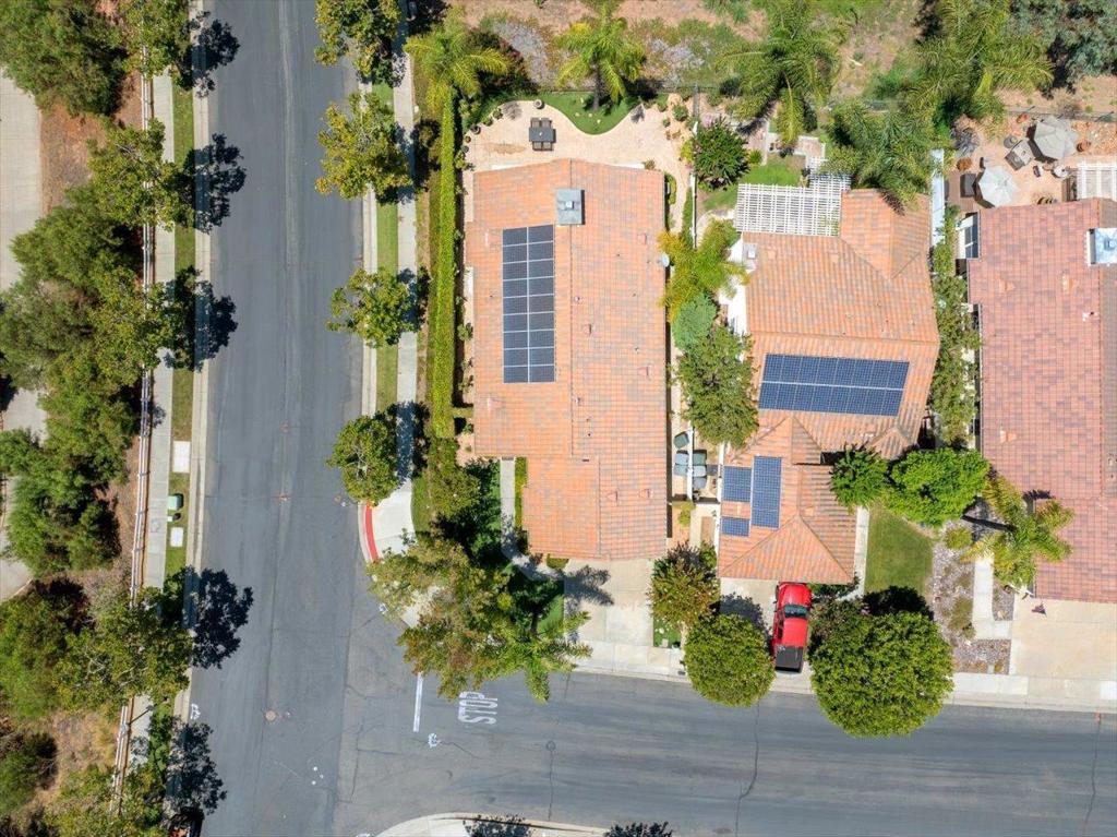 2385 Amber Oak Ln