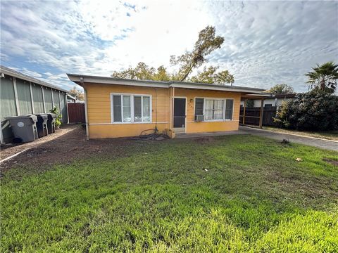 Photo of 1232 Browning Dr, Sacramento, CA 95815 (MLS # SC25278299)