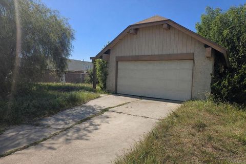 1594 Max Chula Vista CA 91911