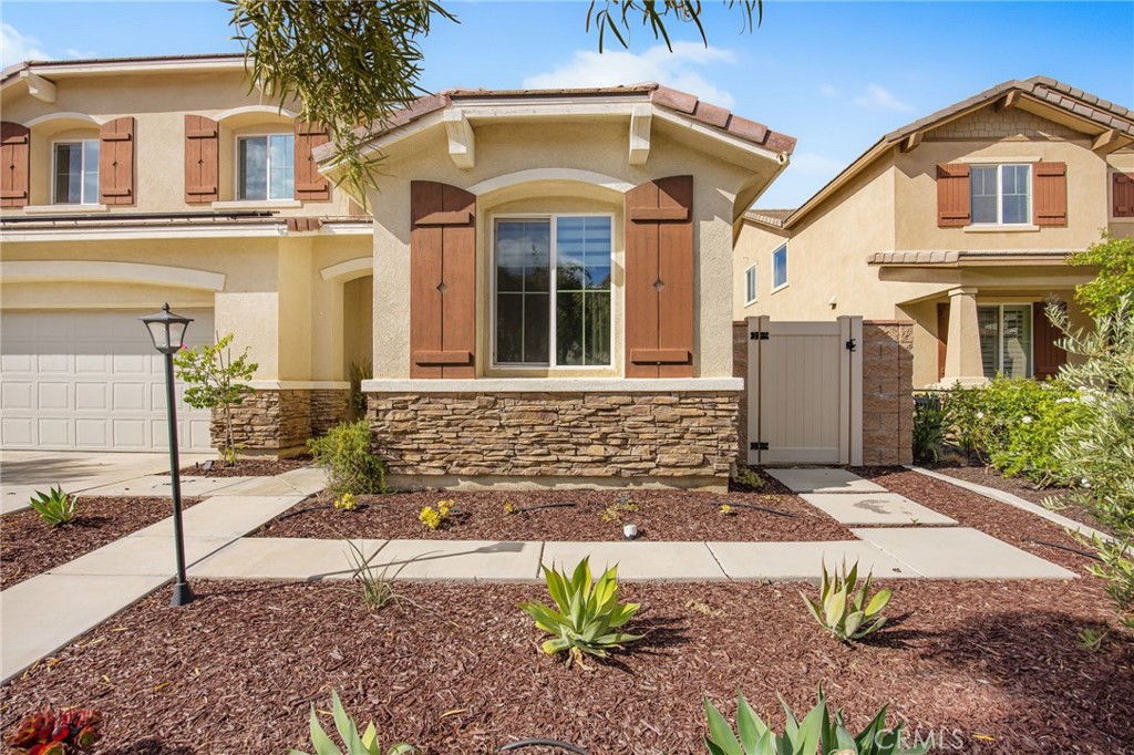 26130 Plumcot Drive