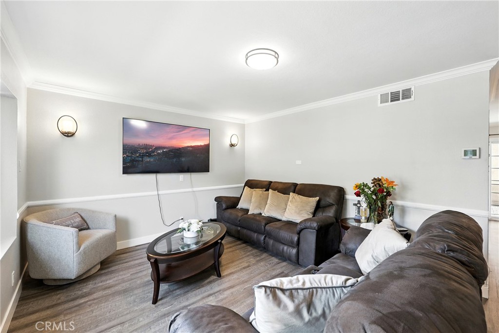 405 W Mountain View Avenue 13