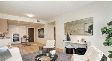 Photo of 877 Francisco ST #707, Los Angeles, CA 90017 (MLS # AR26168271)